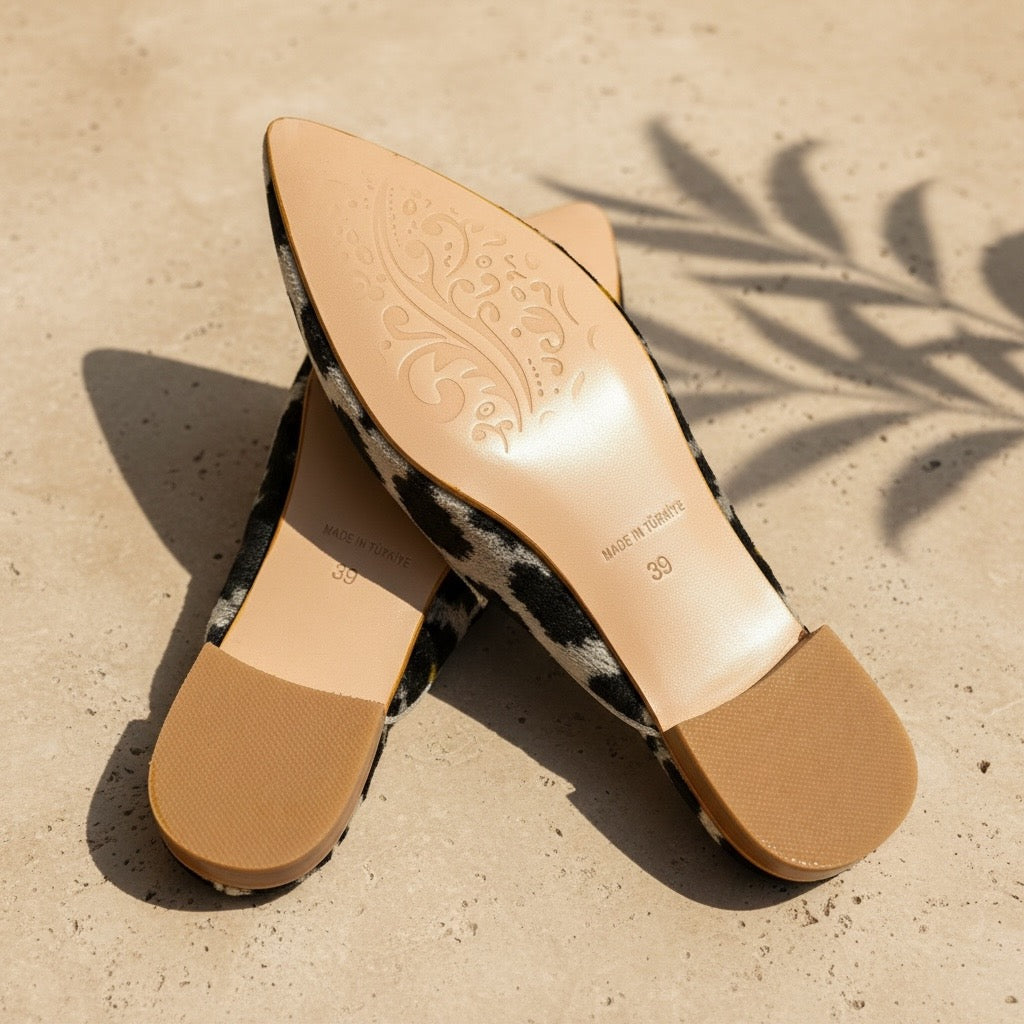 Noir Labyrinth • The Ikat Round Mule